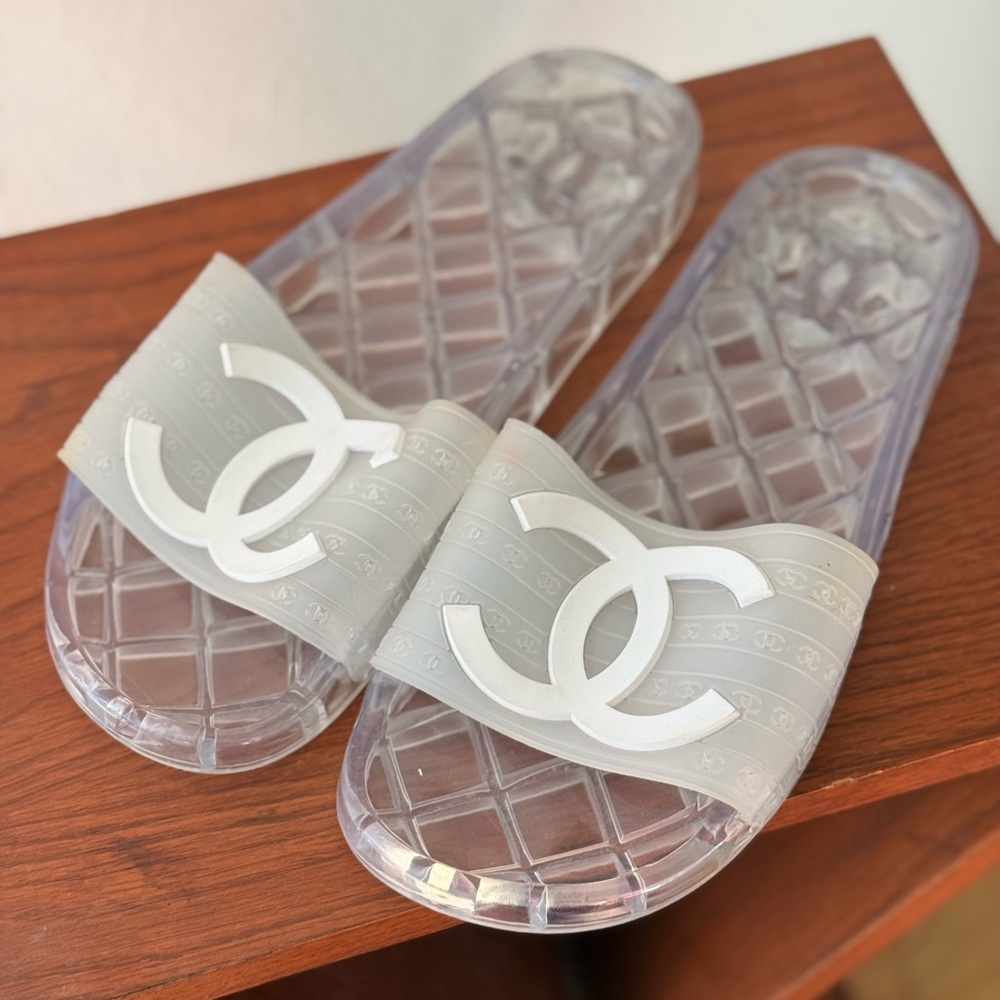 CHANEL Transparent Slides with White Logo - Picture 2 of 5